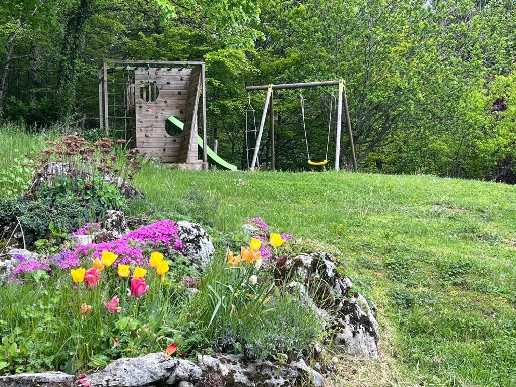 Villa L'Ermitage De Meyriat Brenod Exterior foto